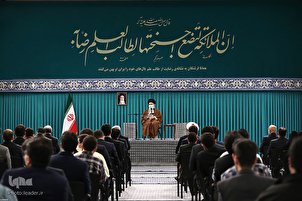 İslam Devrimi Lideri'nin üniversite öğrencileri ile görüşmesinden kareler