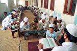 Hintli Müslümanlar 12 dini okulun kapatılmasına tepki gösterdi