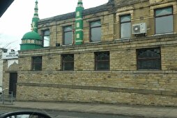 Bradford Camii, yılbaşı gecesine yalnız giren yaşlıları ağırladı